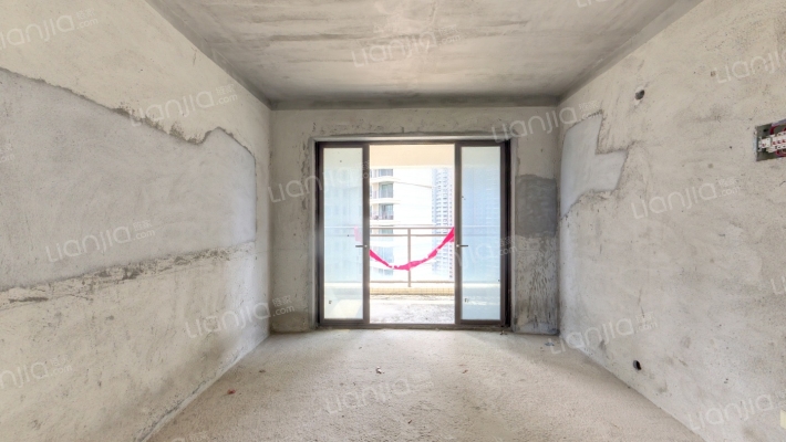 海尚绿洲二手房实景图