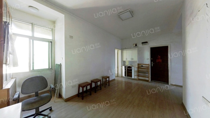 鹦鹉大道496号二手房实景图