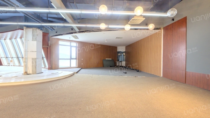 世茂中心二手房实景图