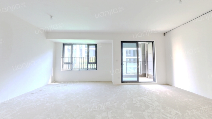 东叁金茂逸墅二手房实景图