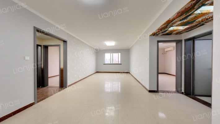 汇港新城二手房实景图