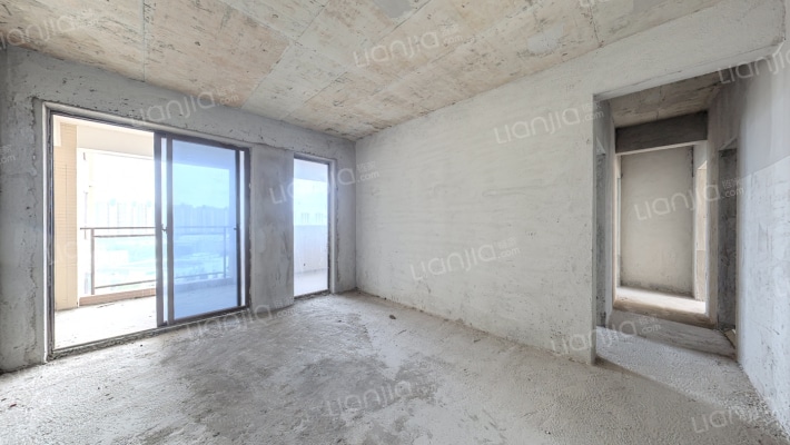 奥园天翔誉峰二手房实景图