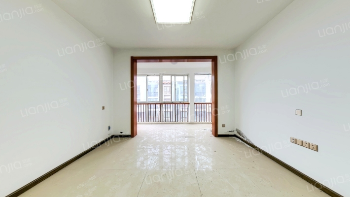 东湖国际花园二手房实景图