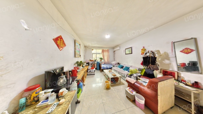 广场小区二手房实景图