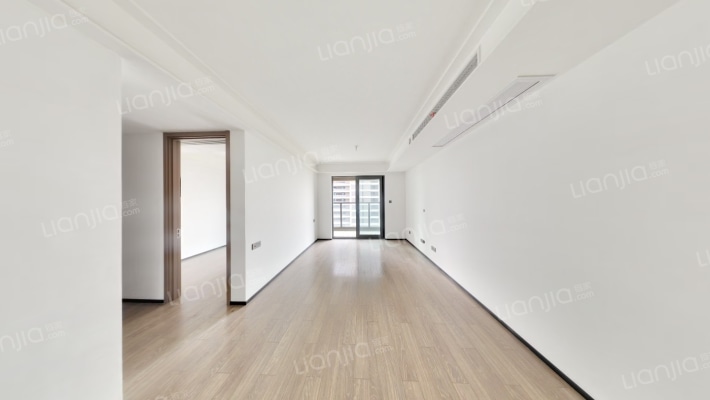 万科海映澜庭南区二手房实景图