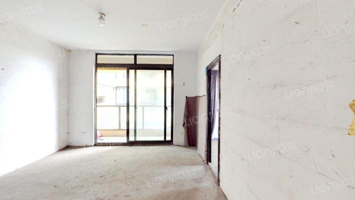 金盛家园二手房实景图