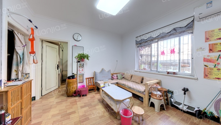 糖酒副食小区二手房实景图