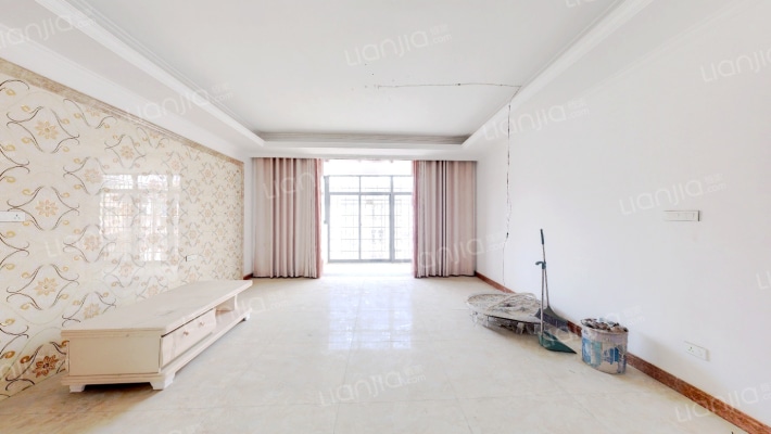 怡泰苑小区二手房实景图