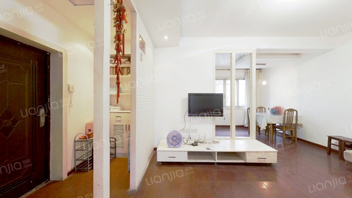 中维公寓二手房实景图