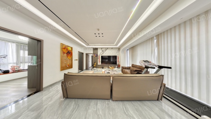 花果园T1区二手房实景图