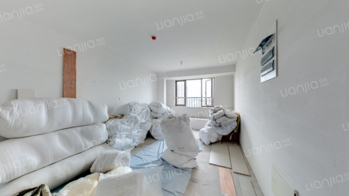 余山花苑二手房实景图