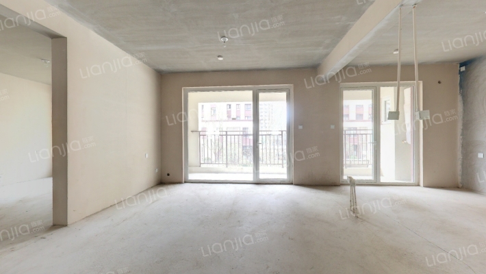 力高天爱·君逸府二手房实景图