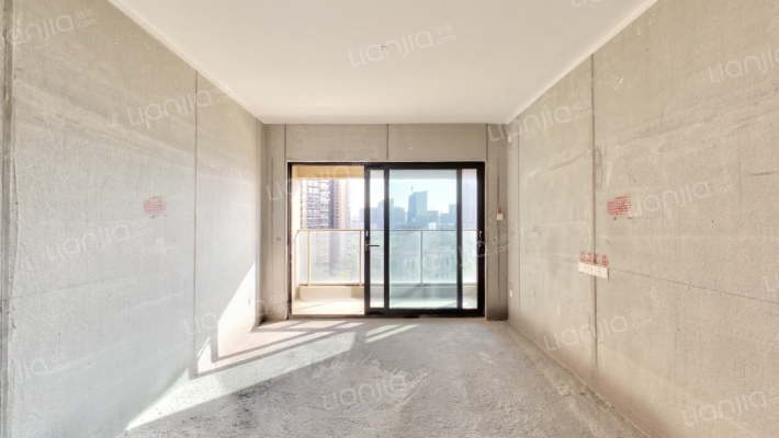 华发城建四季半岛水晶湾二手房实景图