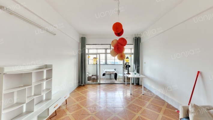 宝中路38号二手房实景图