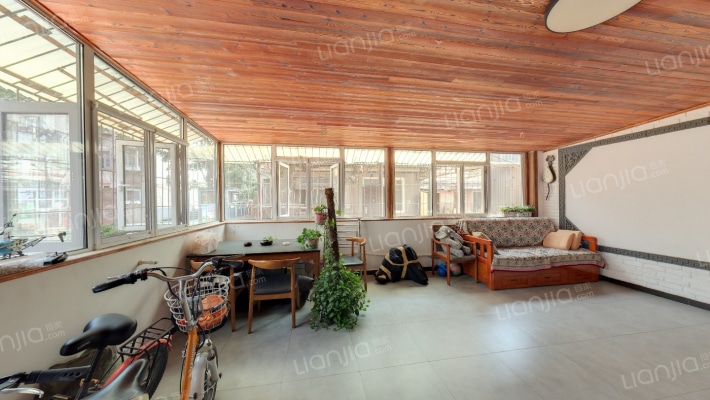 勤源里桃园楼二手房实景图