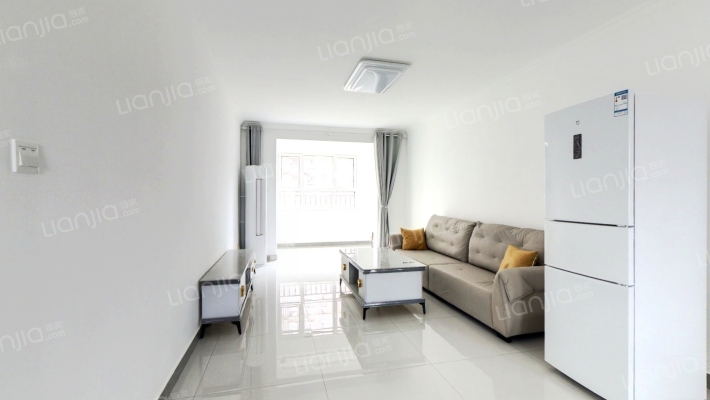 牛津花园南北通透三居室，可贷款，现房，毛坯-客厅