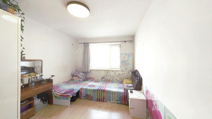江畔方元二手房实景图