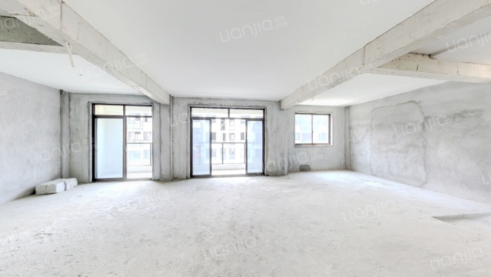 上岸花苑二手房实景图