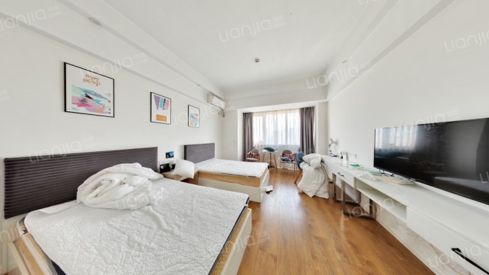 悦荟时代广场二手房实景图