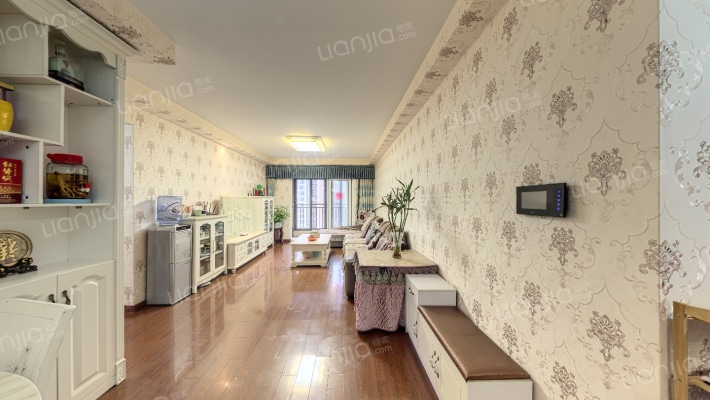 万科大都会北区二手房实景图