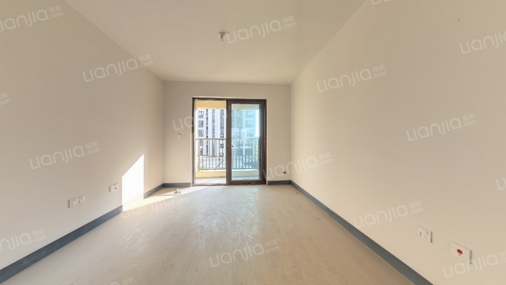 中海·寰湖时代二手房实景图