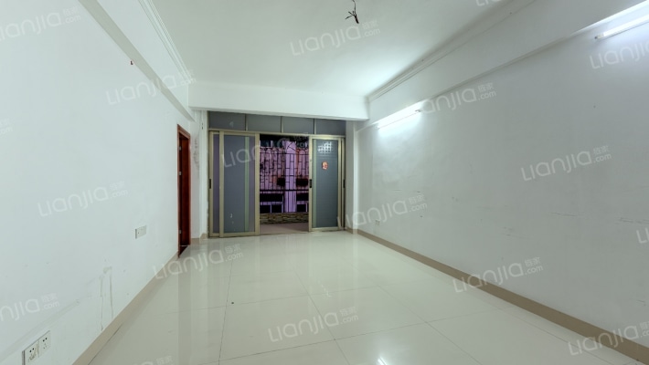 东珠楼二手房实景图