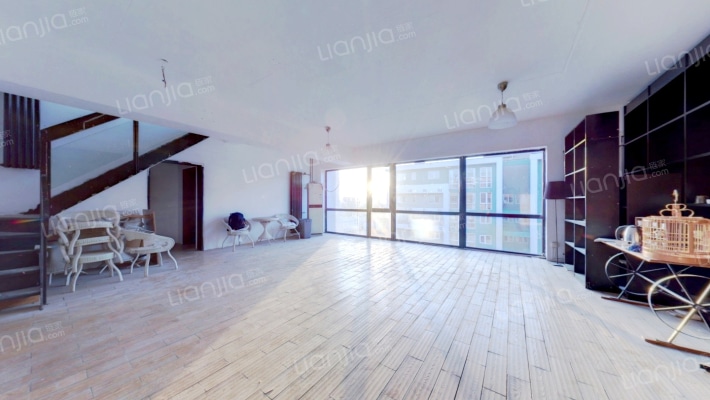 现代城二手房实景图