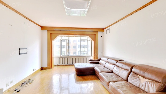 部队小区二手房实景图