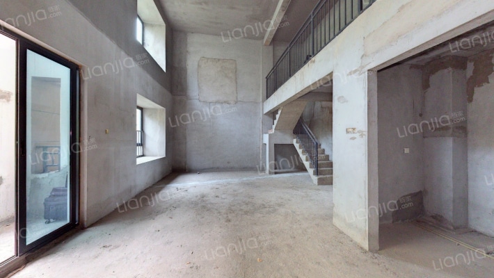 和泓融成府二手房实景图