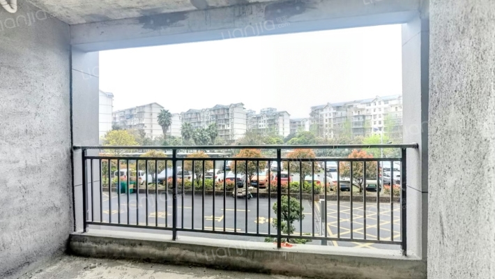 溶江学府二手房实景图