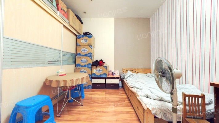 珍兴国际大厦二手房实景图