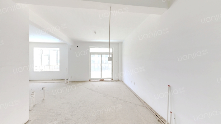 源泰沁河苑二手房实景图