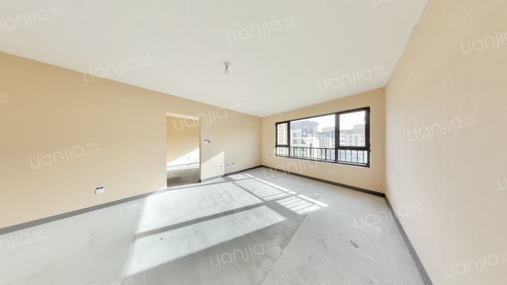 龙湖春江天玺二手房实景图