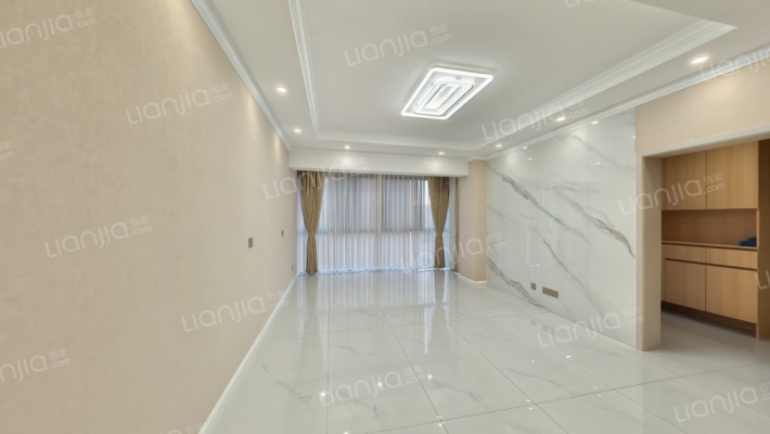 蓝岸丽景二手房实景图