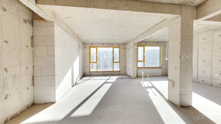 瑞致铭缘二手房实景图