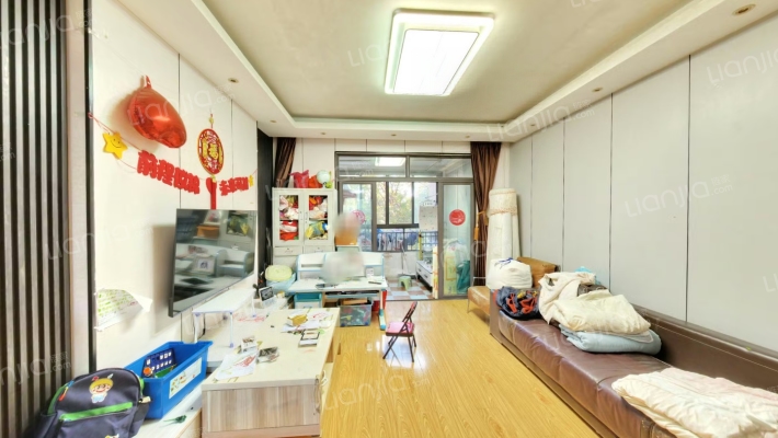 绿地香颂北区二手房实景图