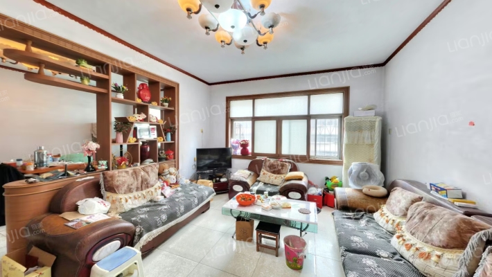 粮油市场家属院二手房实景图