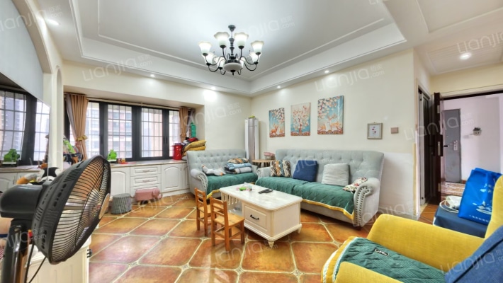 秦宓小区二手房实景图