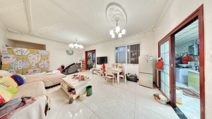 东城花园二手房实景图