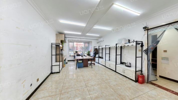 大连海湾城四期二手房实景图