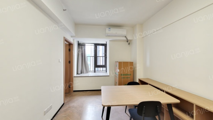 保利海德公园二手房实景图