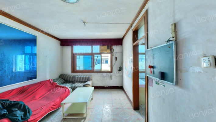 地质八队家属院二手房实景图