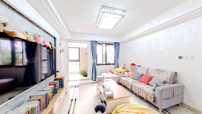 临江雅苑二手房实景图