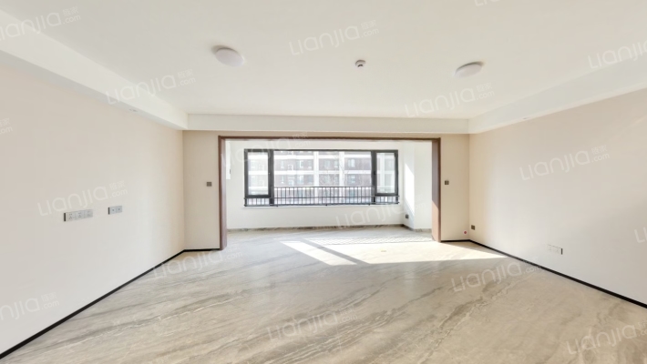 市中万科城一期翡逸园二手房实景图