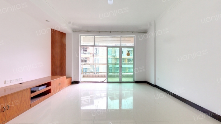 金河湾花园二期二手房实景图