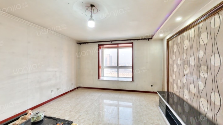 凌云新苑二手房实景图