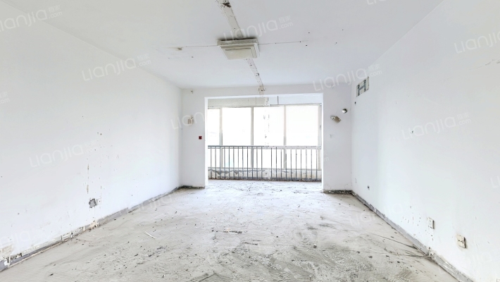 蓝宝湾花园二手房实景图