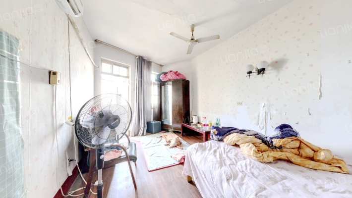 人民路130-158（双号）二手房实景图