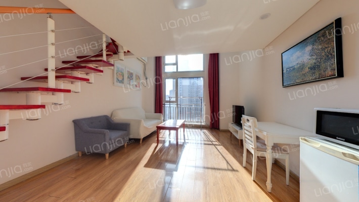 海信龙奥九号二手房实景图