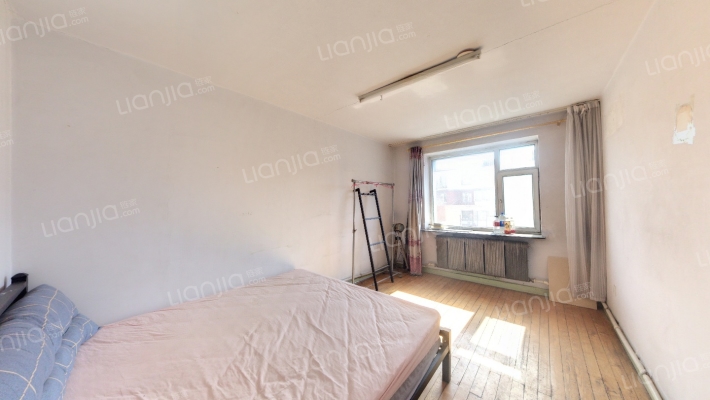 吉林大学泰来小区二手房实景图